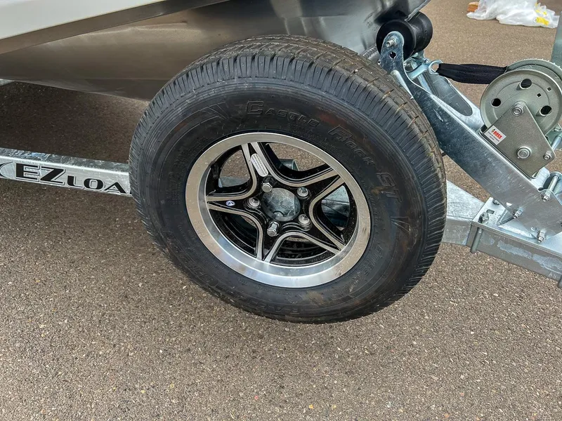 Slide: The Image of Stabi-Craft 1550 Frontier 2025 - 18