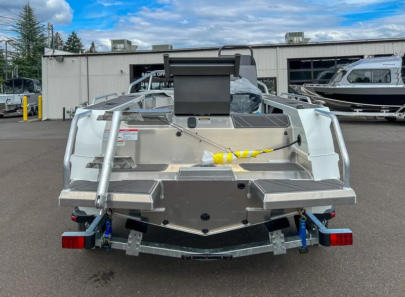 Slide: The Image of Stabi-Craft 1550 Frontier 2025 - 4