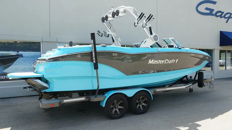 Slide: The Image of MasterCraft X24 2021 - 3