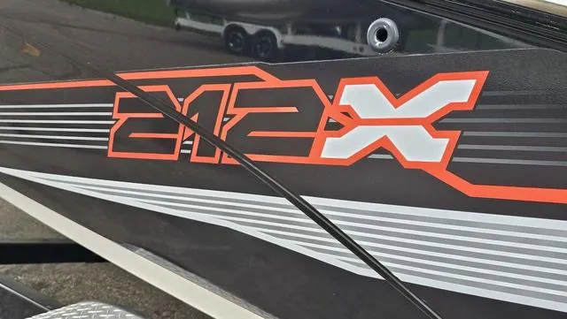 Slide: The Image of Yamaha 212X 2018 - 27