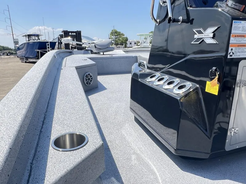 Slide: The Image of Xpress H24B HYPER-LIFT BAY 2025 - 4