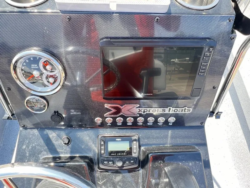 Slide: The Image of Xpress H24B HYPER-LIFT BAY 2025 - 5