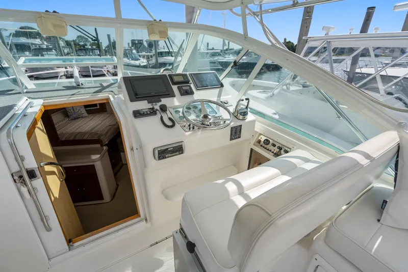 Slide: The Image of Cabo 35 Express 2004 - 37