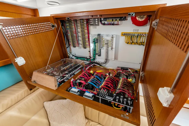 Slide: The Image of Cabo 35 Express 2004 - 47