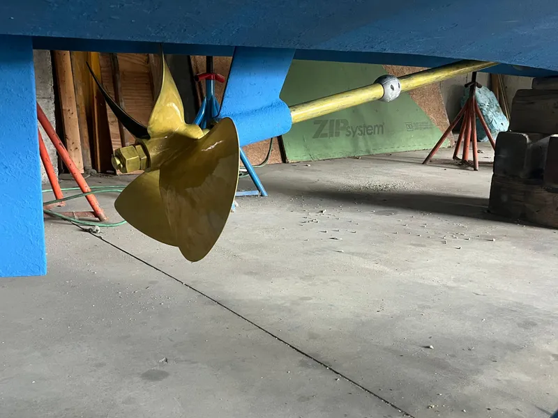 Slide: The Image of Propeller and shaft of 2014 Back Cove 34 Hard Top/Hard Back boat in dry dock. - 41