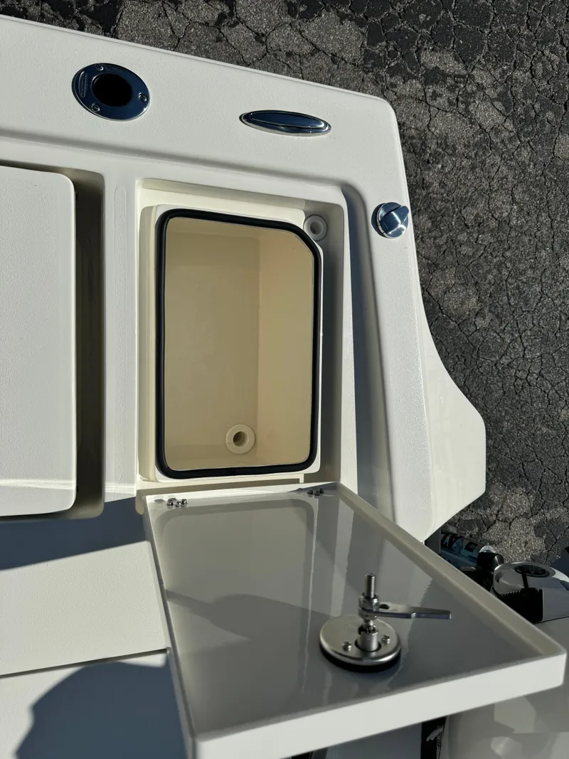 Slide: The Image of Pathfinder 2500 Hybrid 2025 - 53