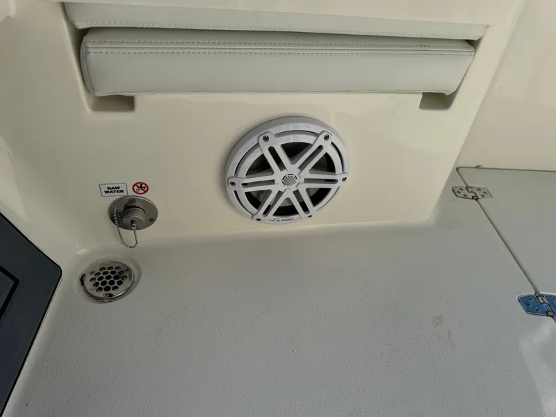 Slide: The Image of Pathfinder 2500 Hybrid 2025 - 57