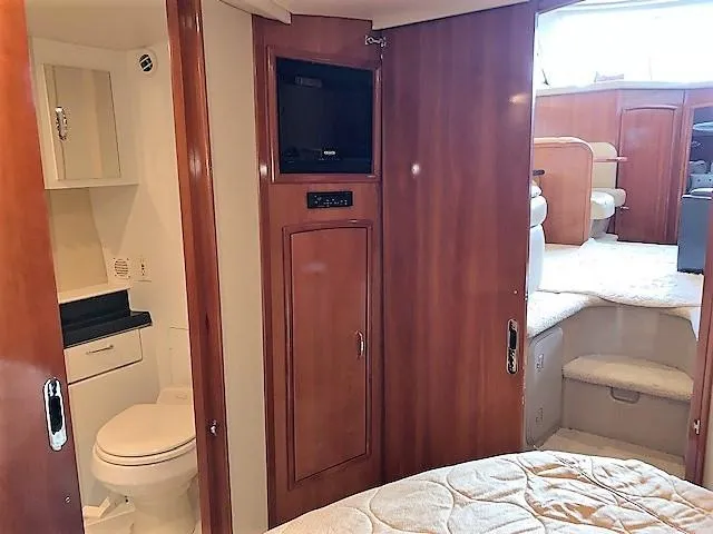 Slide: The Image of Master Stateroom / Ensuite Head - 20