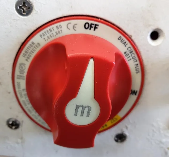 Slide: The Image of Red switch on Chaparral Vortex 243 VRX, 2017 model, labeled "OFF" and "Dual Circuit Plus." - 17