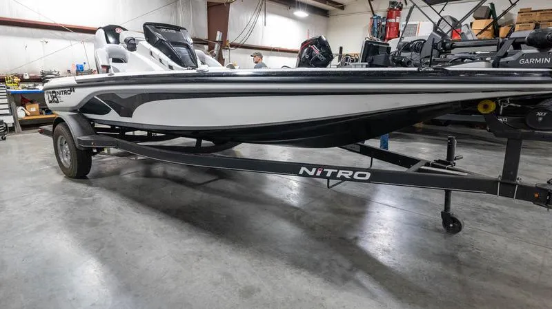 Slide: The Image of Nitro Z18 2022 - 2