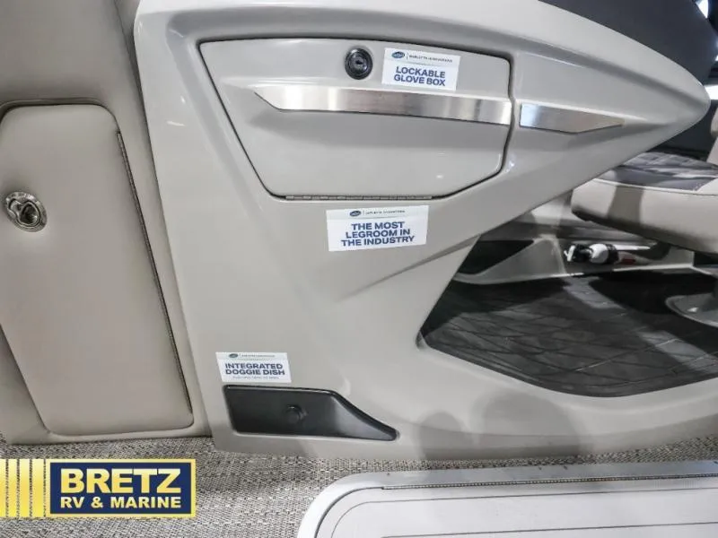 Slide: The Image of Lusso Ultra-Lounge L25UC 2025 - 16