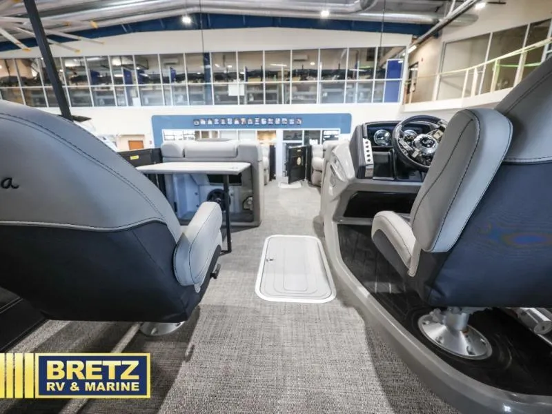 Slide: The Image of Lusso Ultra-Lounge L25UC 2025 - 20