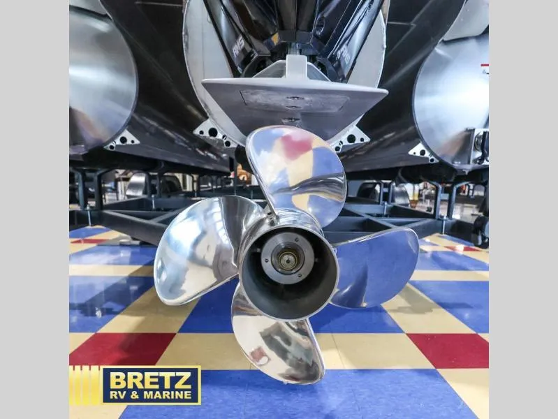 Slide: The Image of Lusso Ultra-Lounge L25UC 2025 - 26