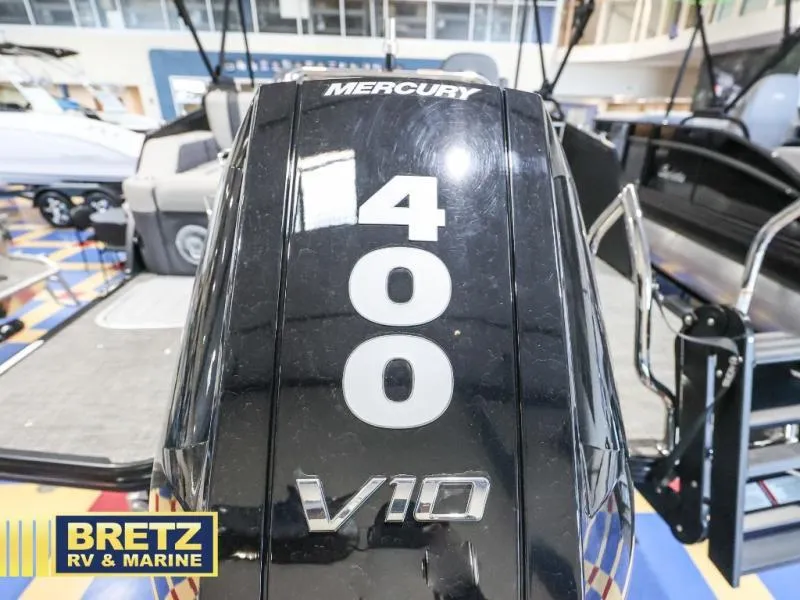 Slide: The Image of Lusso Ultra-Lounge L25UC 2025 - 27