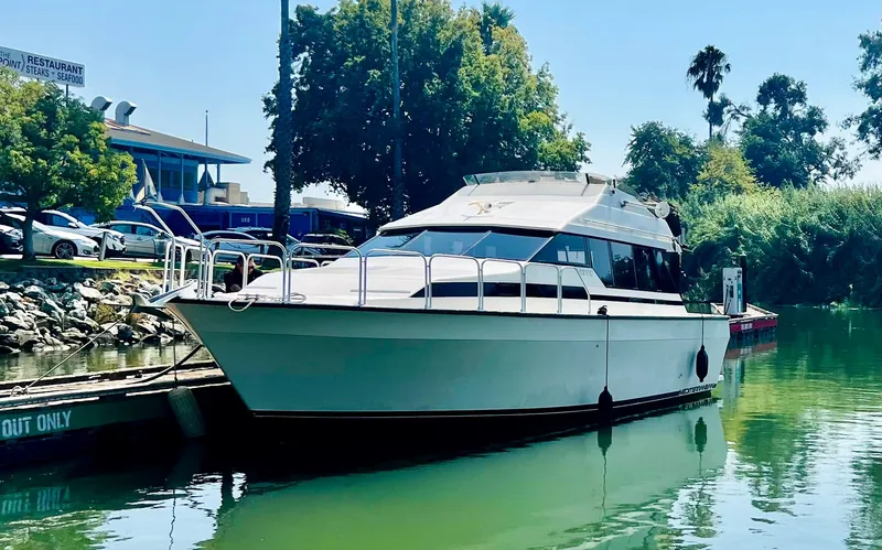 Slide: The Image of Mainship Mediterranean Convertible 1988 - 1