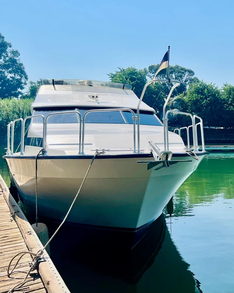 Slide: The Image of Mainship Mediterranean Convertible 1988 - 2