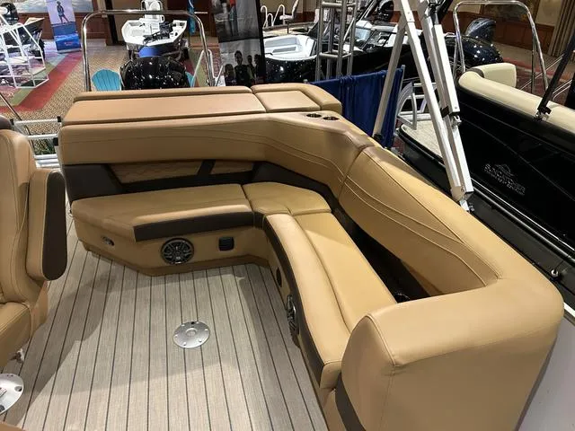 Slide: The Image of Luxurious seating on 2025 SunCatcher Fusion 322C boat with Yamaha 200 "SHO" engine. - 29