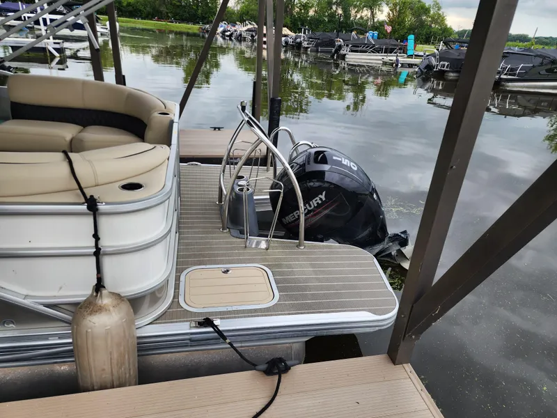 Slide: The Image of Image 4 - 4