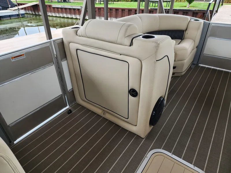 Slide: The Image of Image 9 - 9