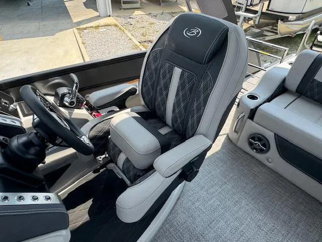 Slide: The Image of Barletta Lusso 25UCA 2025 - 16