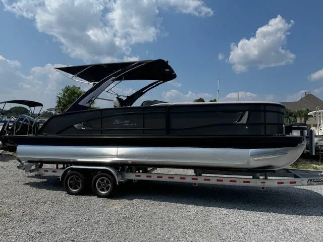 Slide: The Image of Barletta Lusso 25UCA 2025 - 3