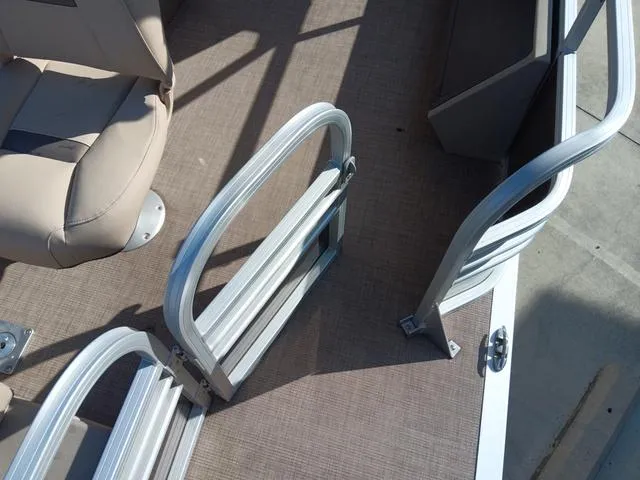 Slide: The Image of Sun Tracker SUNTRACKER SPORTFISH 22 XP3 W/150HP 2023 - 12