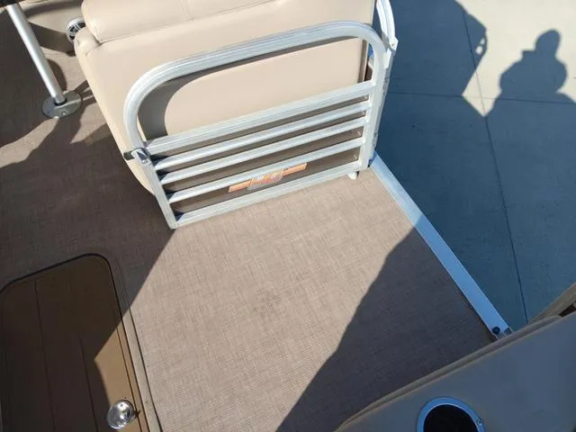 Slide: The Image of Sun Tracker SUNTRACKER SPORTFISH 22 XP3 W/150HP 2023 - 13