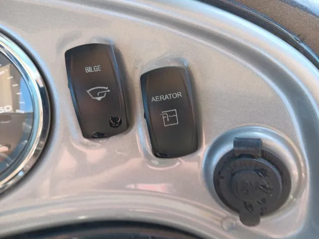 Slide: The Image of Sun Tracker SUNTRACKER SPORTFISH 22 XP3 W/150HP 2023 - 19