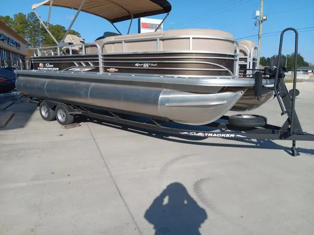 Slide: The Image of Sun Tracker SUNTRACKER SPORTFISH 22 XP3 W/150HP 2023 - 3