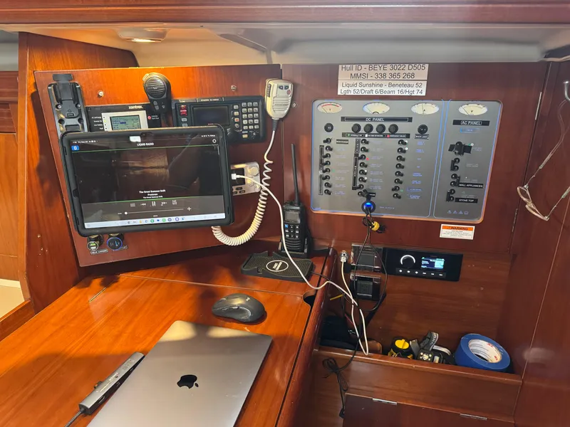 Slide: The Image of Navigation station of 2005 Beneteau 523 Oceanis with electronics and control panels. - 14