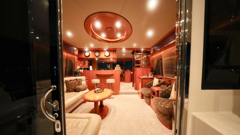 Slide: The Image of Grand Motor Yacht 2004 - 51