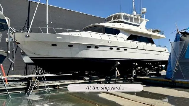 Slide: The Image of Grand Motor Yacht 2004 - 54