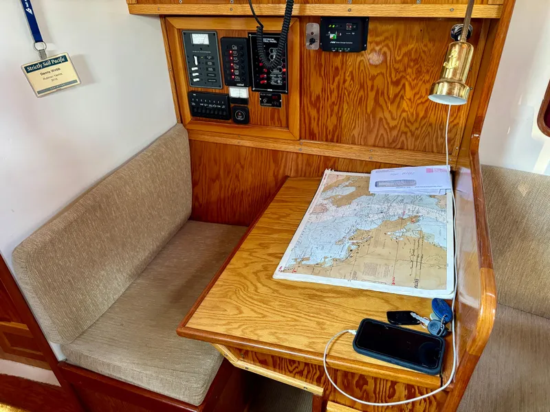 Slide: The Image of Bruce Roberts Offshore 2000 - 15