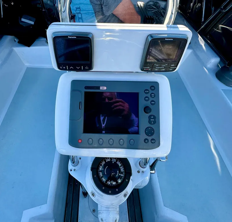 Slide: The Image of Bruce Roberts Offshore 2000 - 40