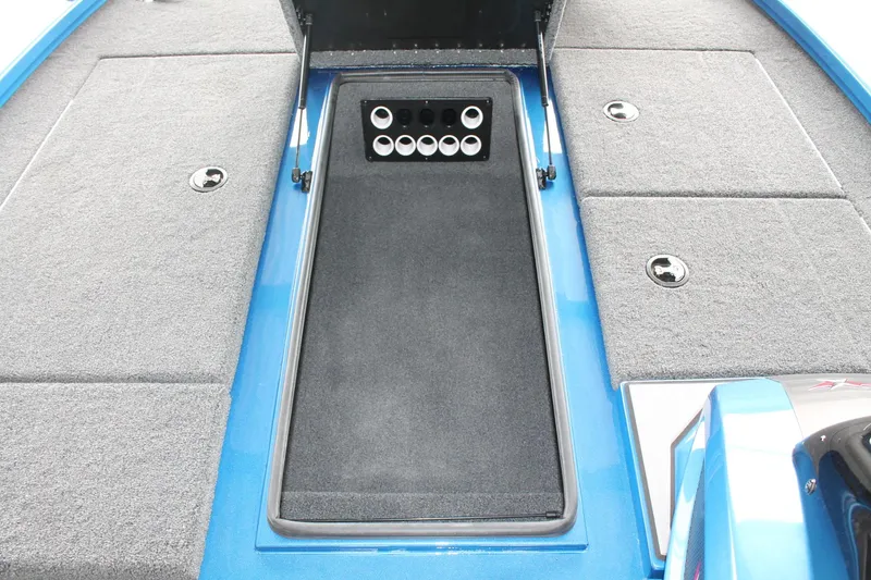 Slide: The Image of Vexus AVX1880 2025 - 10