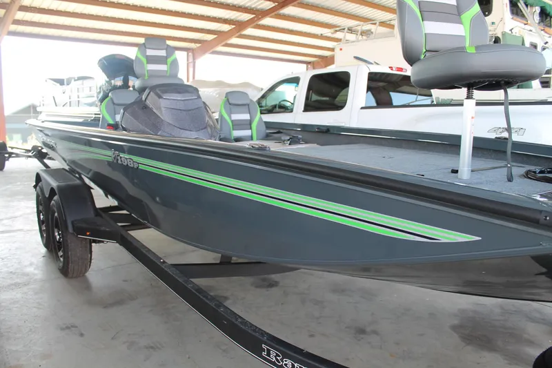 Slide: The Image of Ranger RT198P 2024 - 14