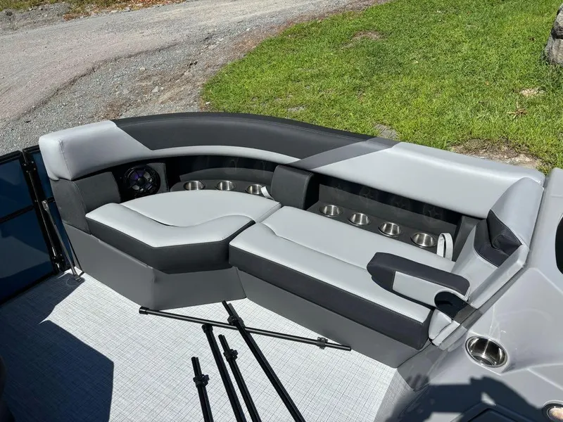 Slide: The Image of South Bay S224RS 3.0 2025 - 7