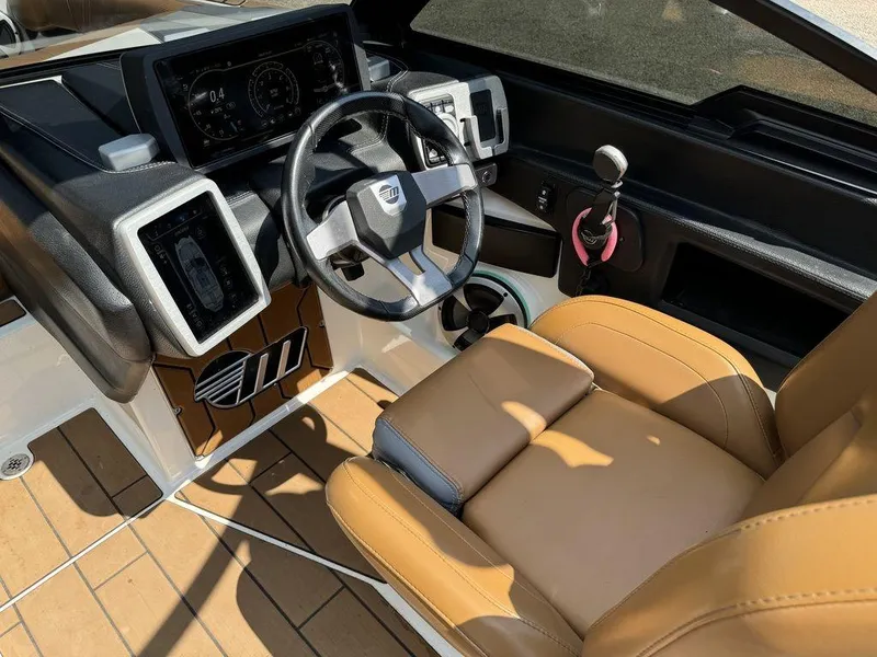 Slide: The Image of Malibu Wakesetter 23 MXZ 2020 - 7