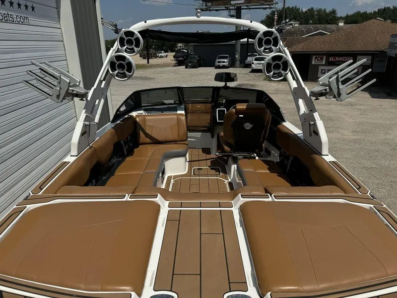 Slide: The Image of Malibu Wakesetter 23 MXZ 2020 - 9