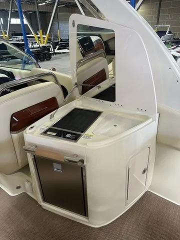 Slide: The Image of Chris-Craft Launch 31 GT 2025 - 14