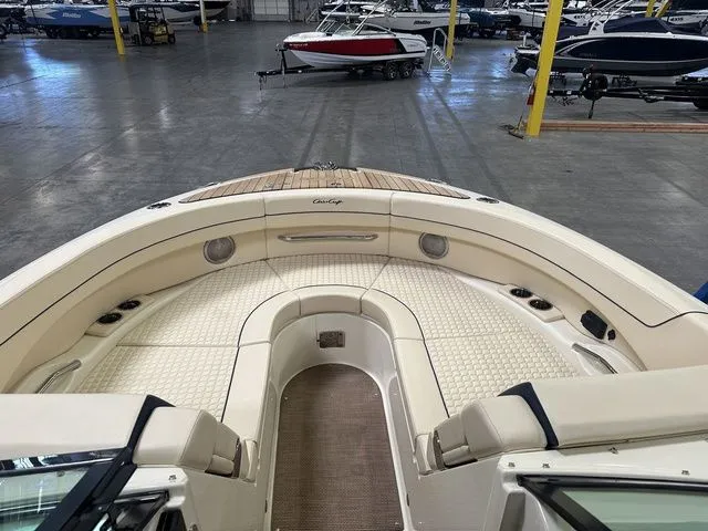 Slide: The Image of Chris-Craft Launch 31 GT 2025 - 19