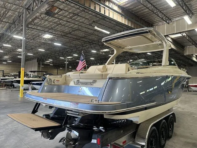 Slide: The Image of Chris-Craft Launch 31 GT 2025 - 4