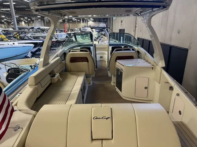 Slide: The Image of Chris-Craft Launch 31 GT 2025 - 6