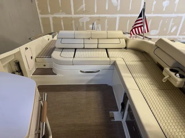 Slide: The Image of Chris-Craft Launch 31 GT 2025 - 8