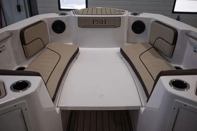 Slide: The Image of Yamaha 222 FSH Sport E 2025 - 10