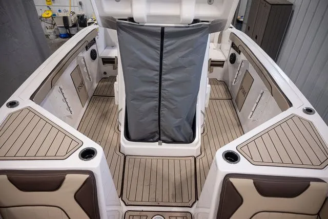 Slide: The Image of Yamaha 222 FSH Sport E 2025 - 15