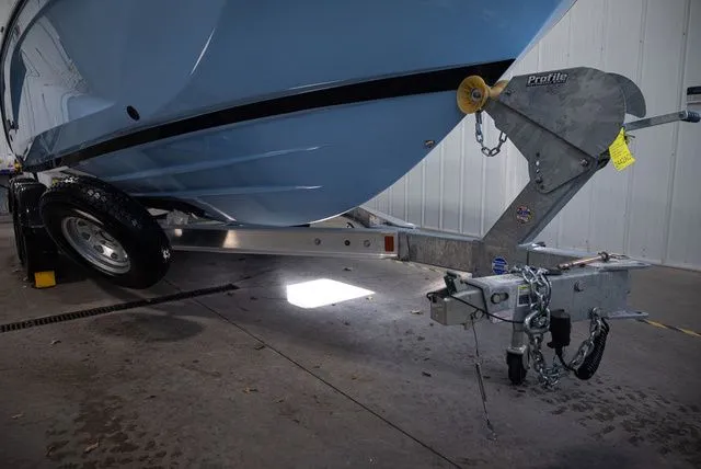 Slide: The Image of Yamaha 222 FSH Sport E 2025 - 23