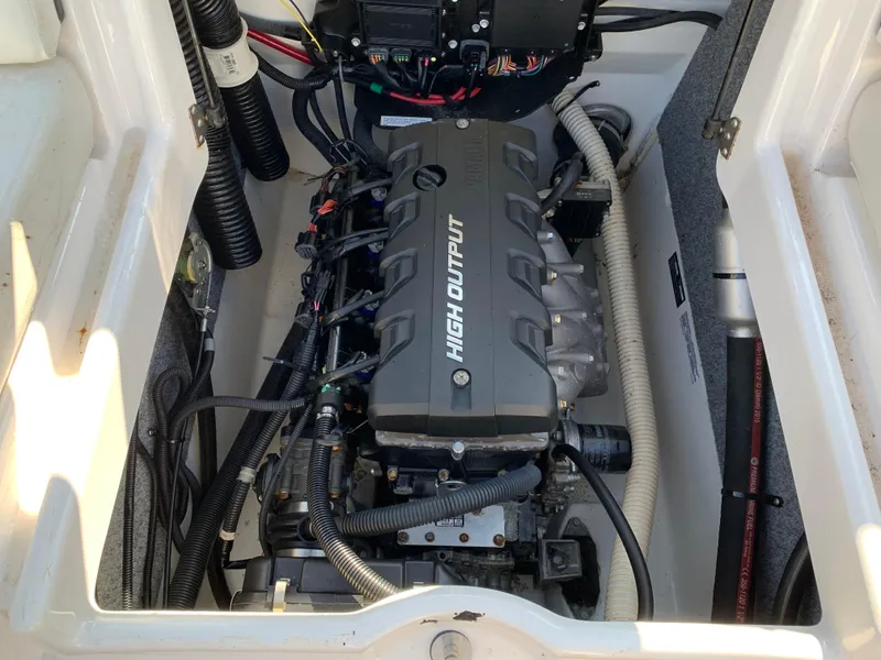 Slide: The Image of 2016 Yamaha Boats 190 SX engine compartment, featuring high-output engine components. - 8