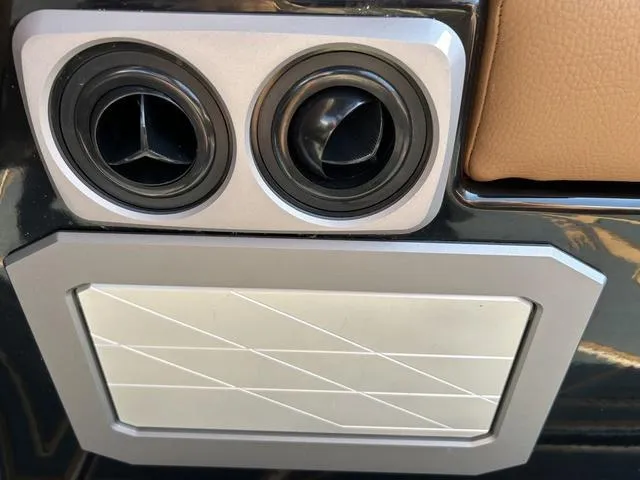 Slide: The Image of Tigé 25 Ultra ZX 2024 - 21