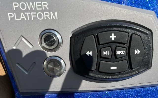 Slide: The Image of Tigé 25 Ultra ZX 2024 - 22